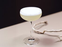 Spanish Monk – En Gin Sour med Chartreuse – Cocktailia.se