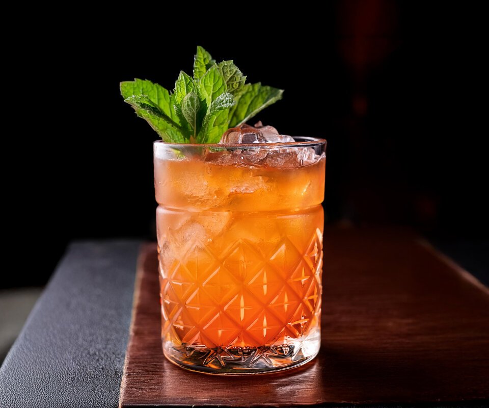 Bitter Mai Tai – En twist med Campari – Cocktailia.se